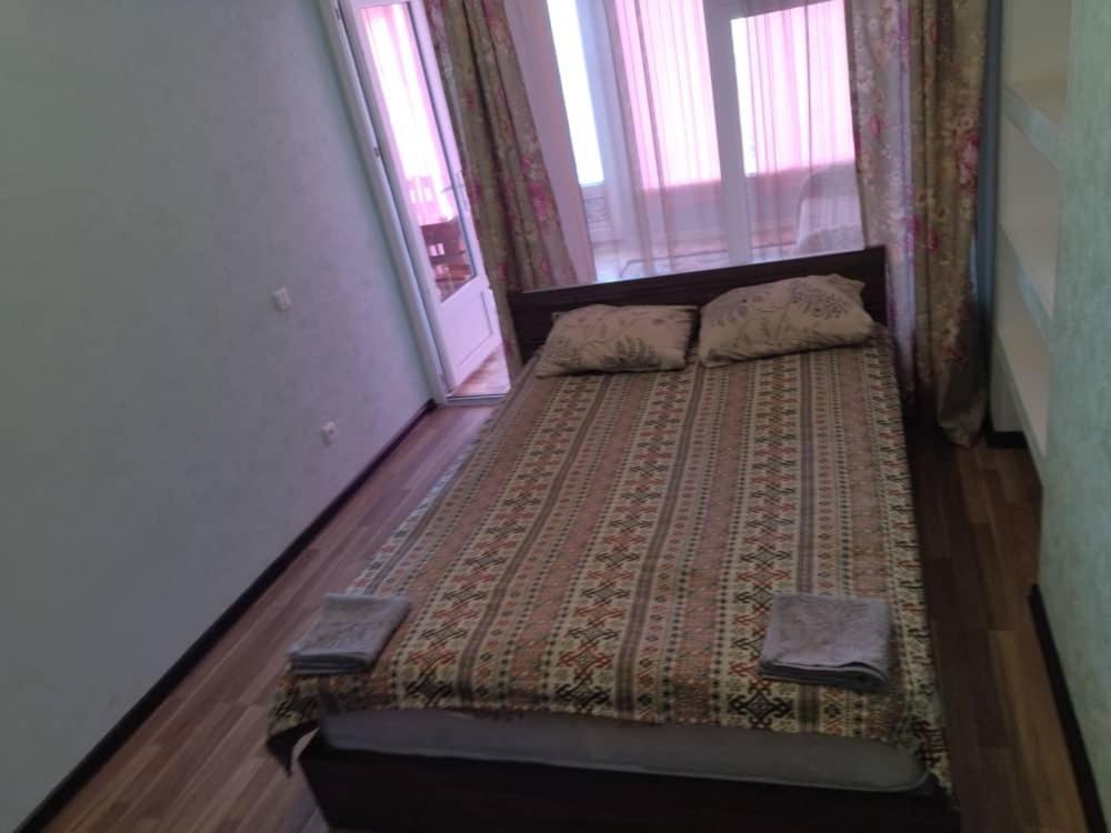 Hotel Gostinyi Dvor Bosteri Extérieur photo